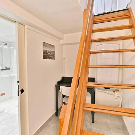 Avec Mezzanine Boulevard Voltaire アパート パリ