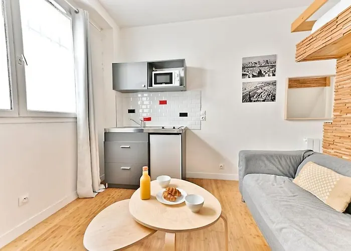 Avec Mezzanine Boulevard Voltaire アパート *