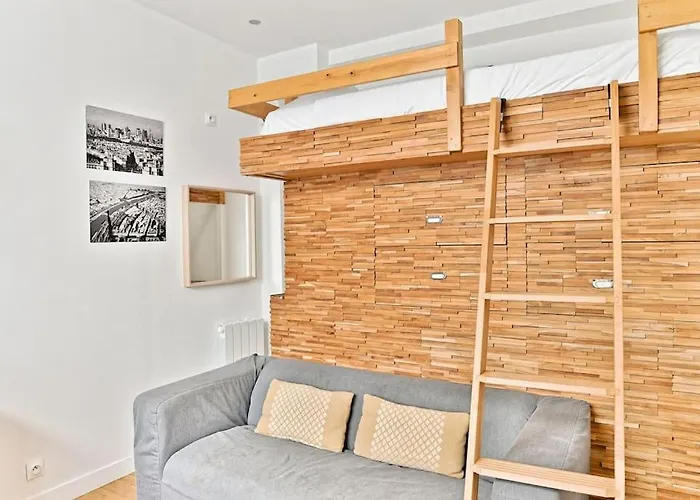 Apartment Avec Mezzanine Boulevard Voltaire *