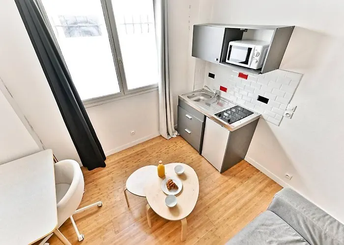 Avec Mezzanine Boulevard Voltaire アパート